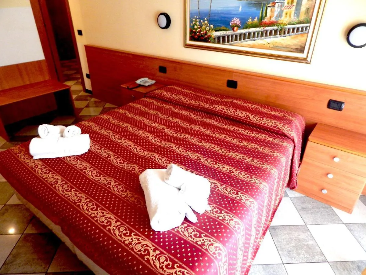 Residence Hotel Isabella contacts